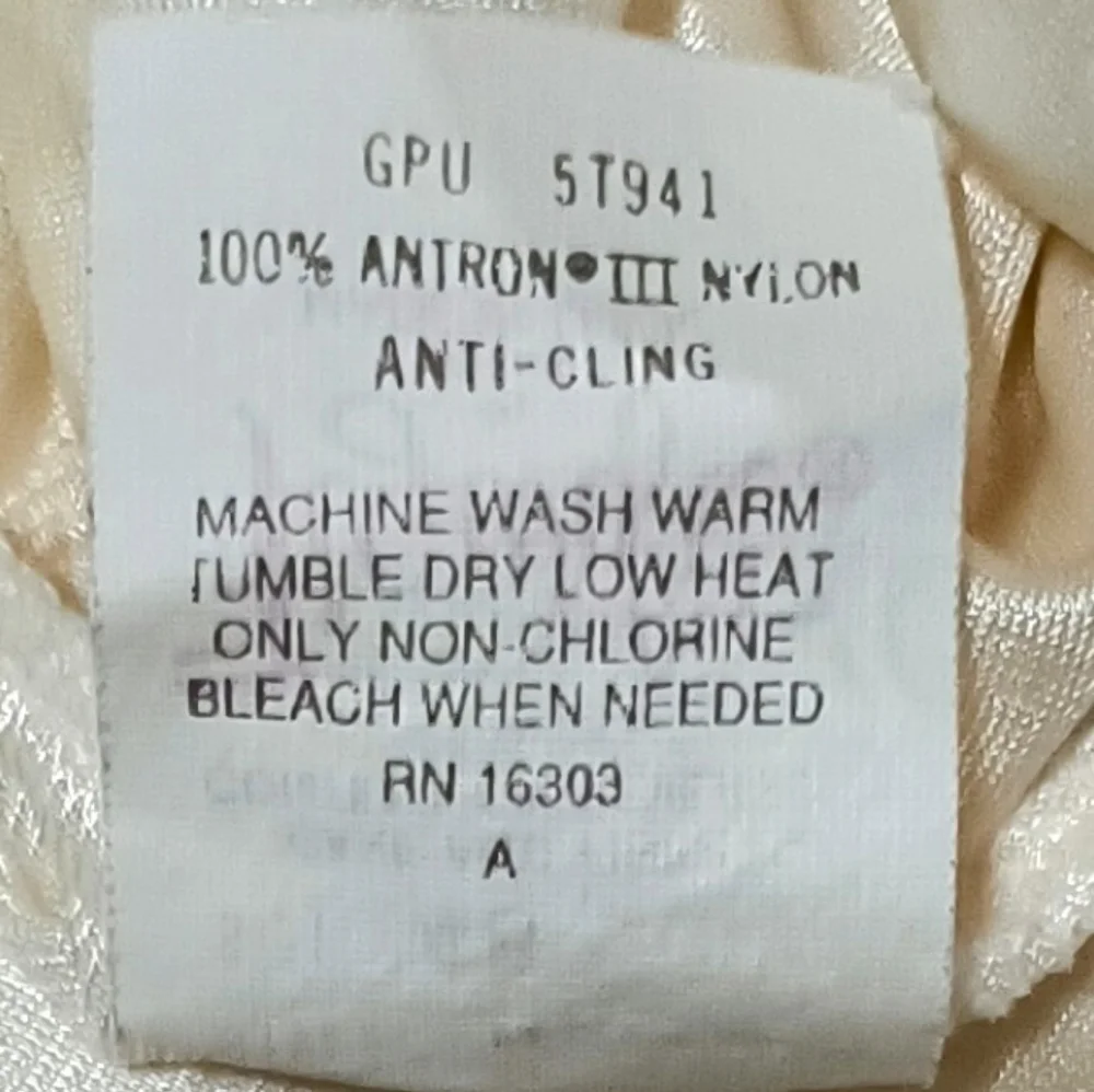 Vintage Figure Fit by Indera slip dress size 48. Made by INDERO. - Picture 5 of 5